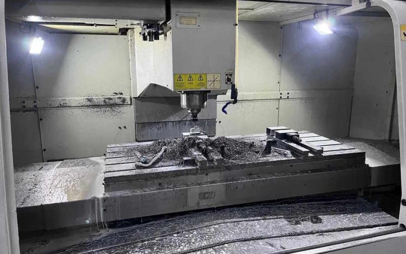 Обробний центр з ЧПУ Hardinge Bridgeport VMC 1500 P3