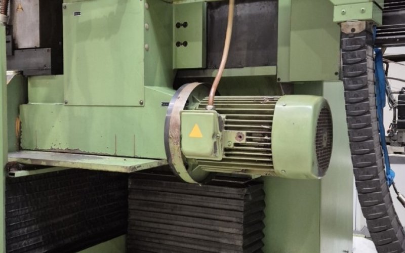 Плоскошлифовальный станок с поворотным столом - горизонтальный ABA FRU 800 NC
