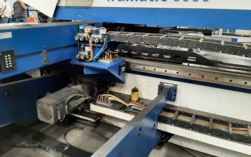 Пробивной и вырубной станок TRUMPF TRUMATIC 6000 L - 1600 FMC
