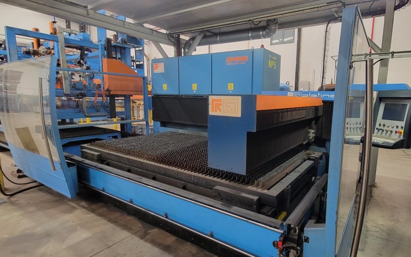 Верстат для 2D-лазерного різання PRIMA POWER Platino CP4000