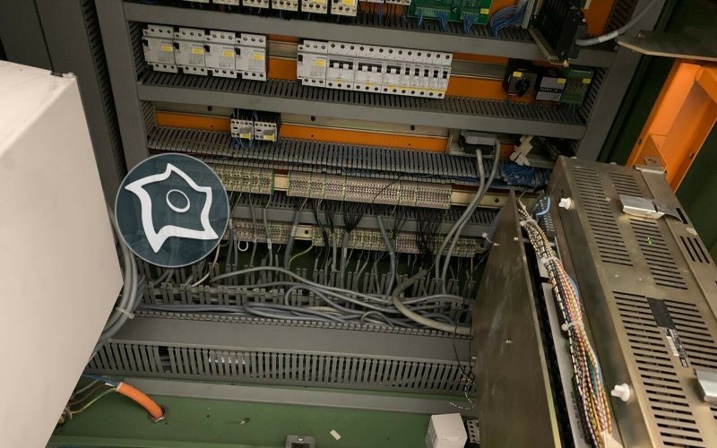 Станок универсальный фрезерный с ЧПУ MIKRON WF 41 C