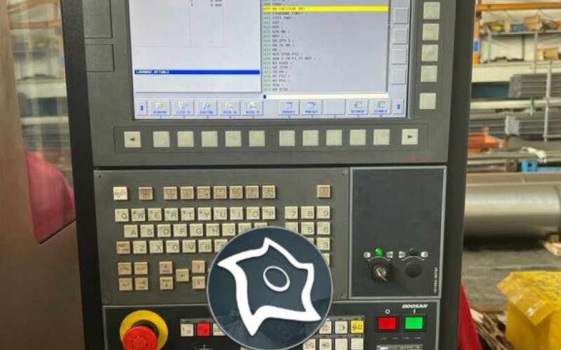 Токарно-фрезерний обробний центр з ЧПУ DOOSAN PUMA 700XLY