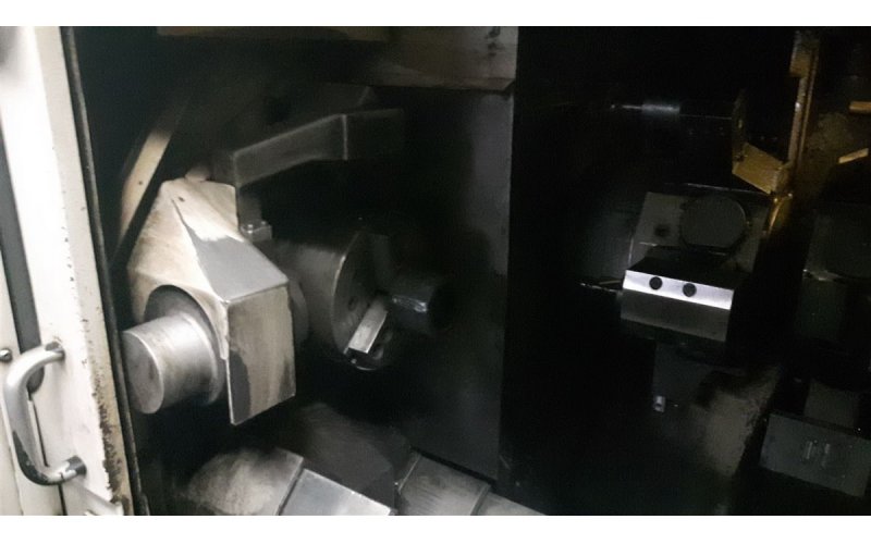 Токарно-фрезерний центр з ЧПУ MAZAK Multiplex 6100