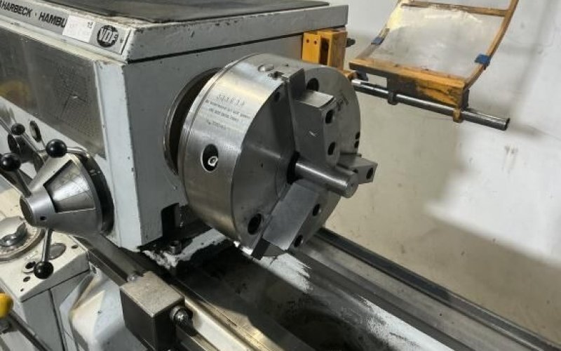 Токарно-гвинторізний верстат з ручним керуванням VDF V3 1500 metal lathe