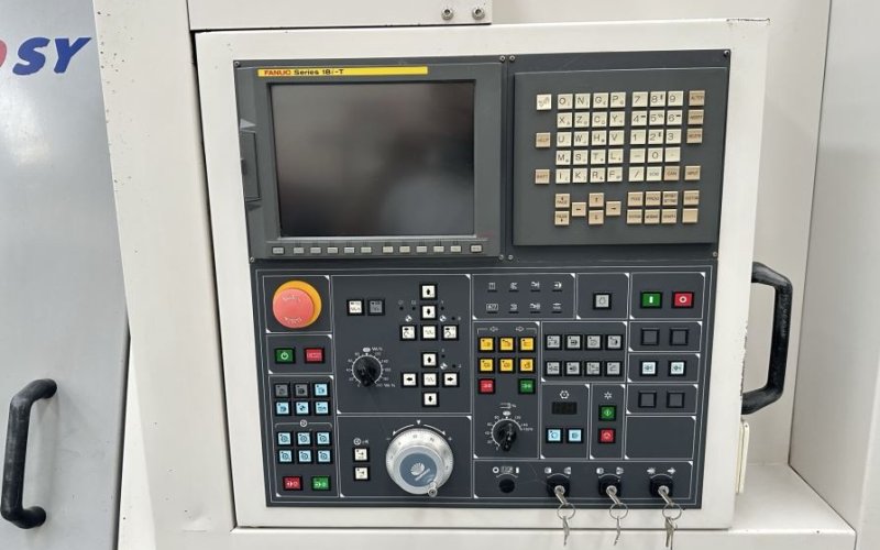 Токарный центр с ЧПУ DOOSAN- PUMA  2000 SY