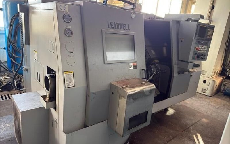 Токарний центр з ЧПУ Leadwell T-8SM