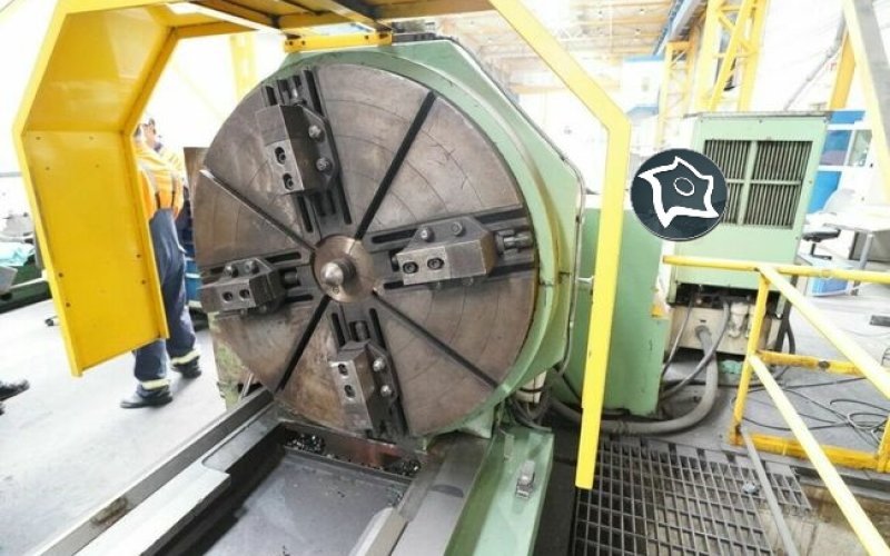 Токарный станок большой мощности SKODA SUA 125 P