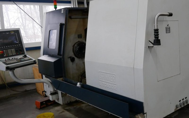 Токарний верстат по металу Spinner TC800-110-MCY