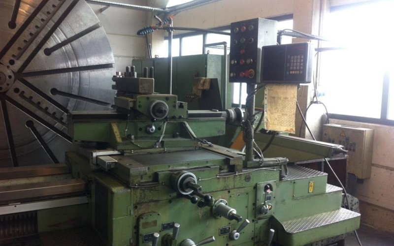 Токарний верстат POREBA TZG-250A