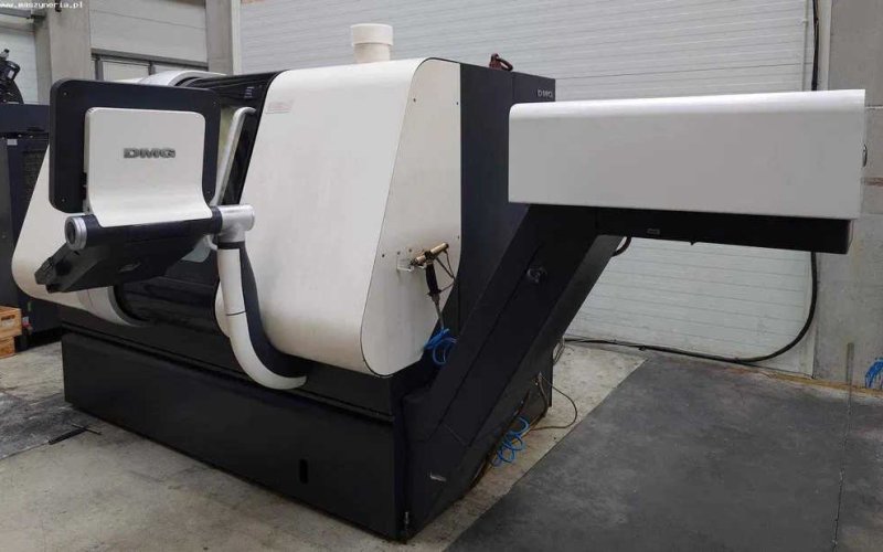 Токарний верстат з ЧПУ DMG MORI NEF 400