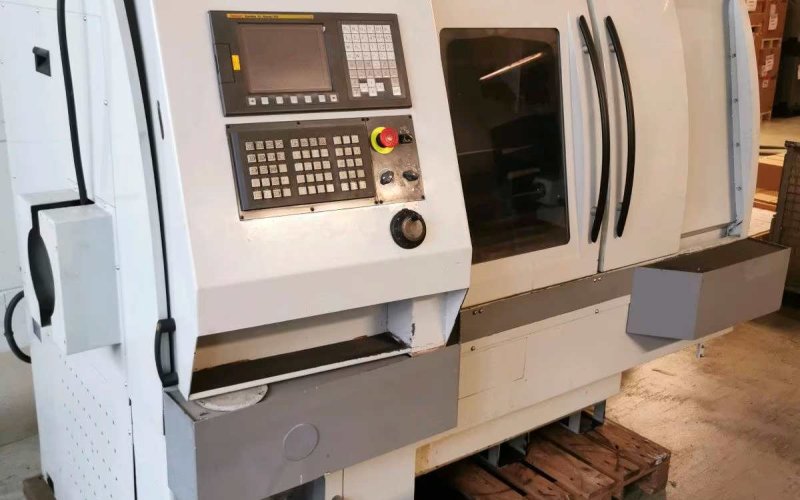 Токарний верстат з ЧПУ GDW 350