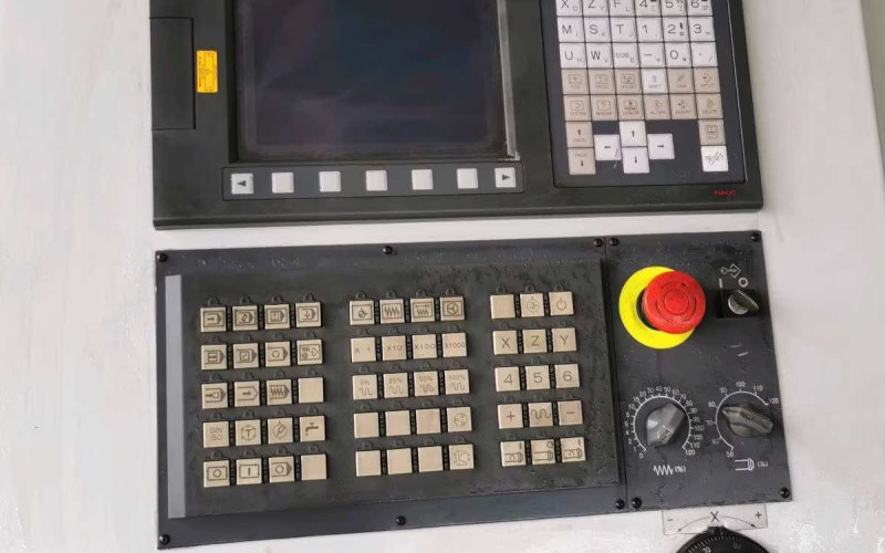 Токарный станок с ЧПУ GDW 350