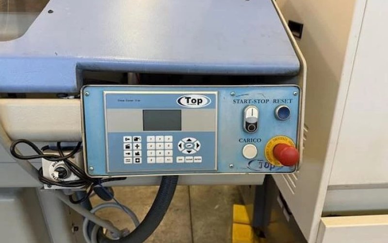 Токарний верстат з ЧПУ Hwacheon CUTEX 160 б/в з пристроєм подачі прутка