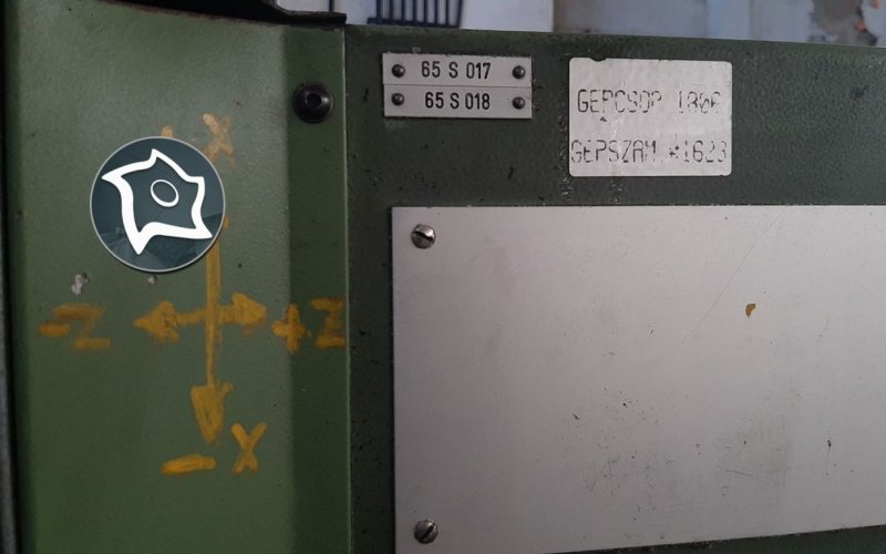 Токарний верстат з ЧПУ та приводними інструментами Monforts RNC 3