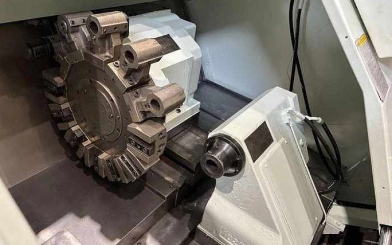Токарный станок с ЧПУ с приводными инструментами Biglia B 550