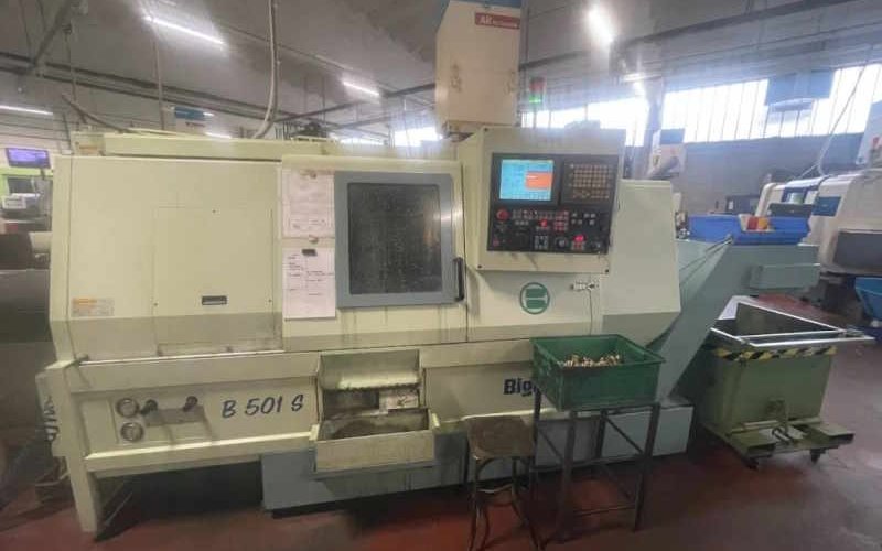 Токарний верстат з ЧПУ з пристроєм подачі прутка Biglia B501S