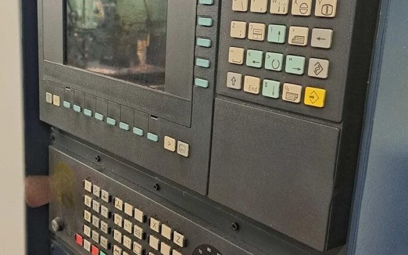 Токарный станок с ЧПУ SPINNER SB-CNC