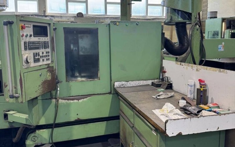 Токарный станок с ЧПУ - Токарный станок с наклонной станиной DECKEL GILDEMEISTER MD 3S