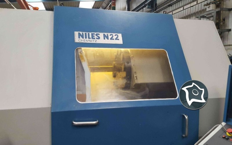 Токарный станок с приводным инструментом и ЧПУ NILES N 22