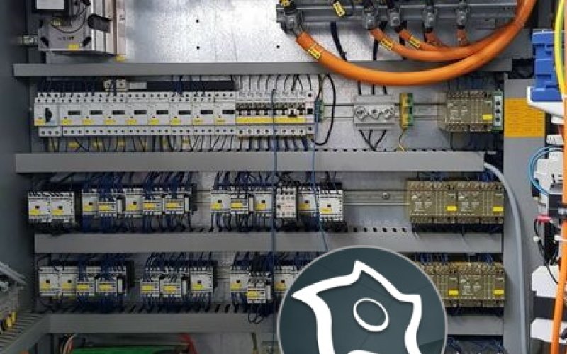 Универсально-фрезерный станок с ЧПУ Deckel Maho DMU 125 P