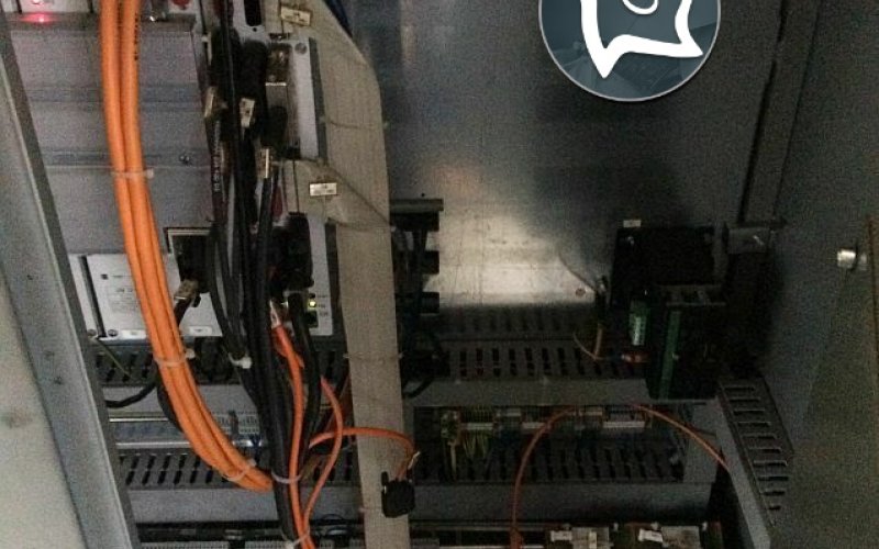 Универсально-фрезерный станок с ЧПУ Deckel Maho DMU 80 E
