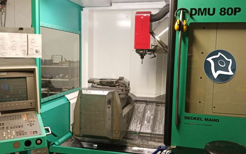 Универсально-фрезерный станок с ЧПУ Deckel Maho DMU 80 P