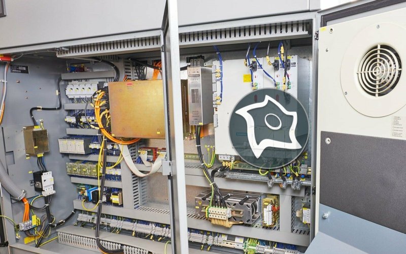 Універсально-фрезерний верстат з ЧПУ DECKEL MAHO DMU 80 T