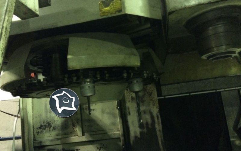Универсально-фрезерный станок с ЧПУ EUMACH MC 1300 P