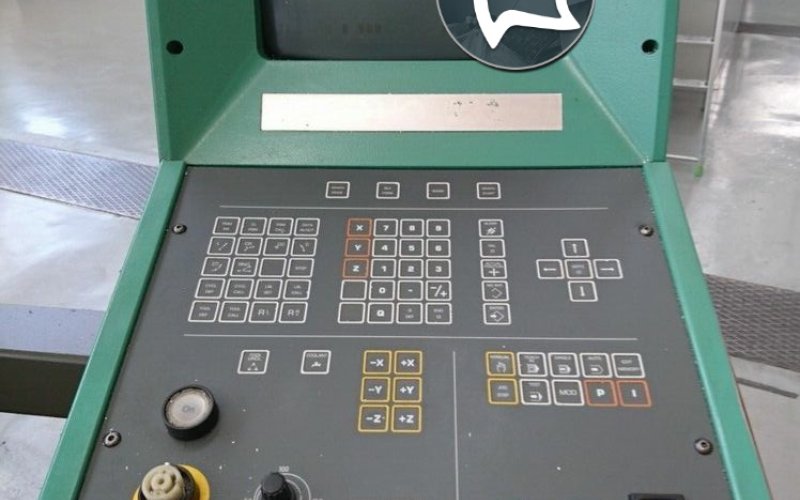 Универсально-фрезерный станок с ЧПУ MAHO MH 500 W