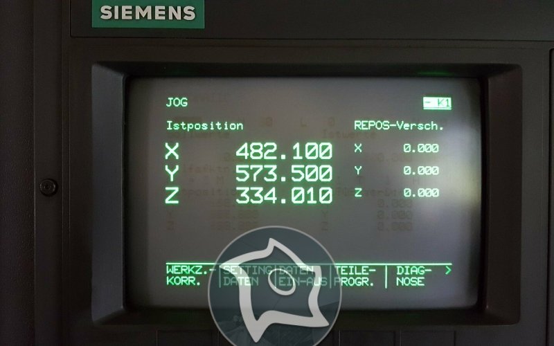 Універсально-фрезерний верстат з ЧПУ MAHO MH-C 900