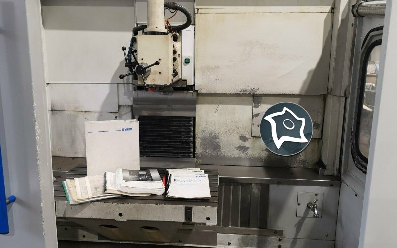 Універсально-фрезерний верстат з ЧПУ Mikron UME 600
