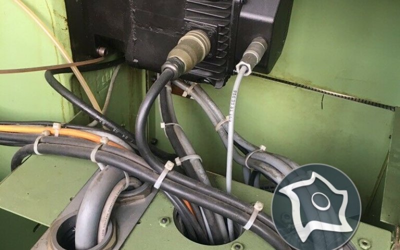 Універсально-фрезерний верстат з ЧПУ Mikron WF 31 C