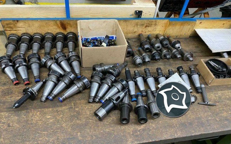 Універсально-фрезерний верстат з ЧПУ Mikron WF 41 C