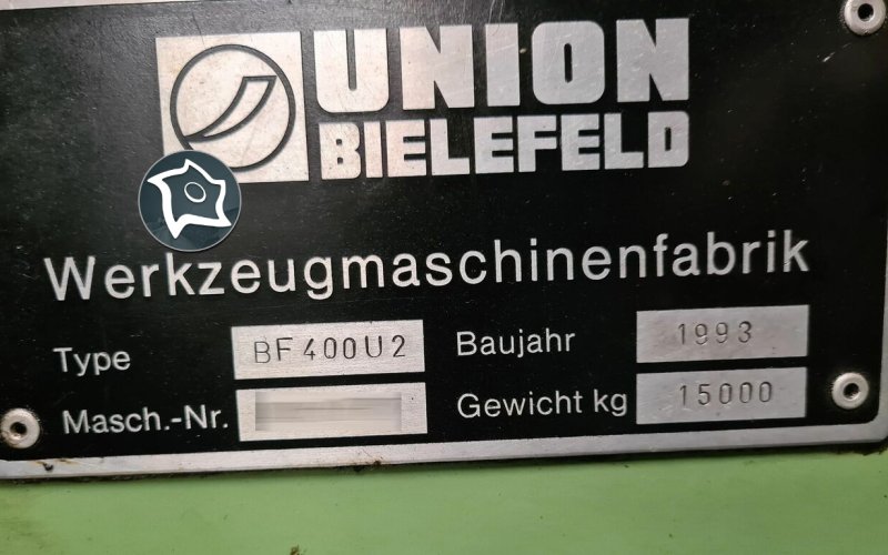 Універсально-фрезерний верстат з ЧПУ Union BF 400 U2