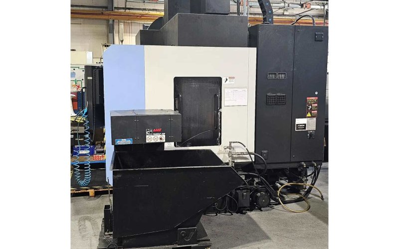 Універсальний обробний центр з ЧПУ Doosan DNM 350/5AX