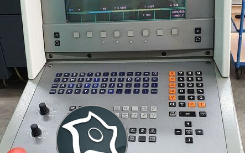 Вертикально-фрезерный станок с ЧПУ Deckel Maho DMC 63 V