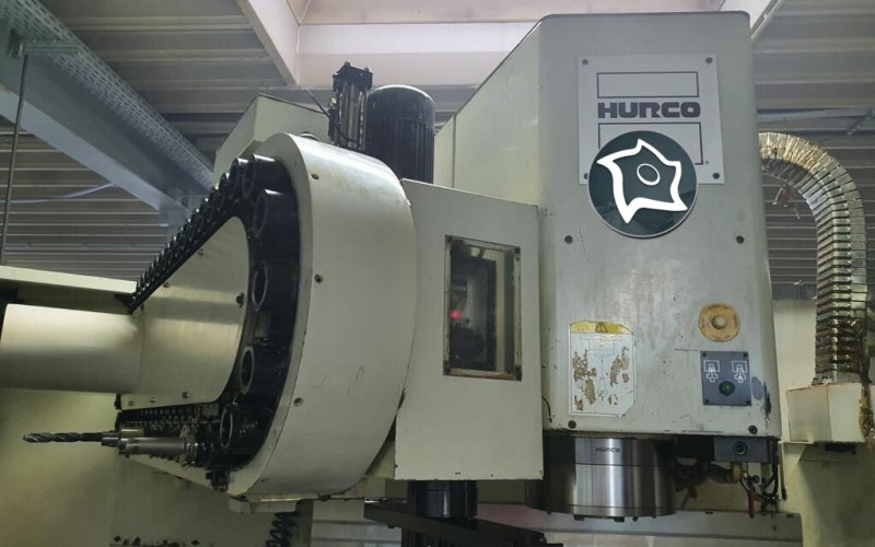 Вертикально-фрезерный обрабатывающий центр с ЧПУ Hurco VMX 64