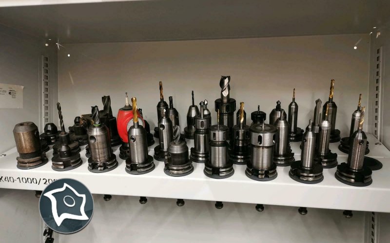 Вертикально-фрезерний верстат з ЧПУ Alzmetall BAZ 15