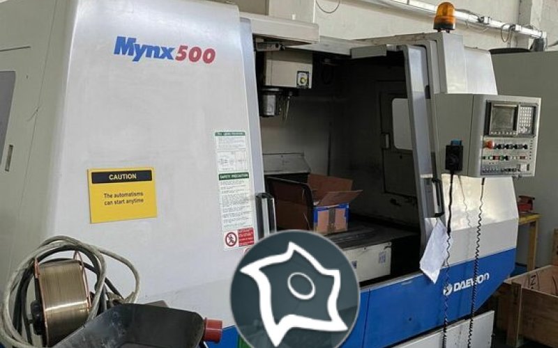 Вертикально-фрезерный станок с ЧПУ Daewoo Mynx 500