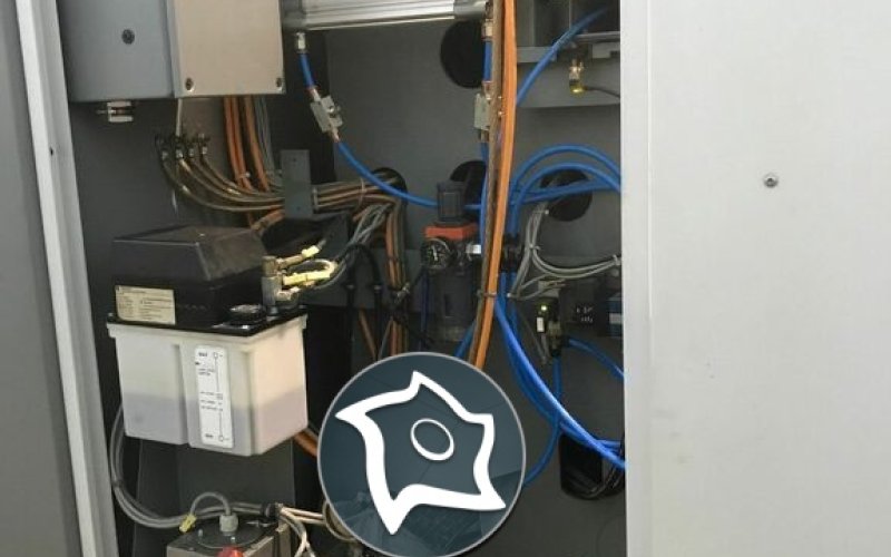 Вертикально-фрезерный станок с ЧПУ Deckel Maho DMC 63 V