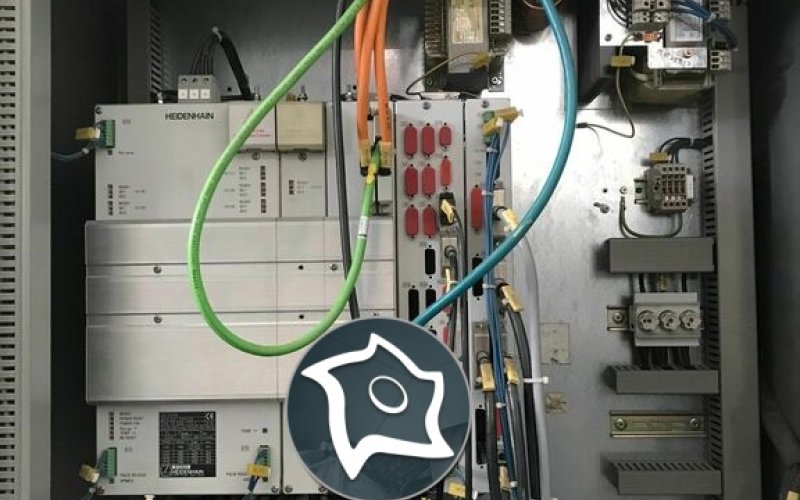 Вертикально-фрезерный станок с ЧПУ Deckel Maho DMC 63 V