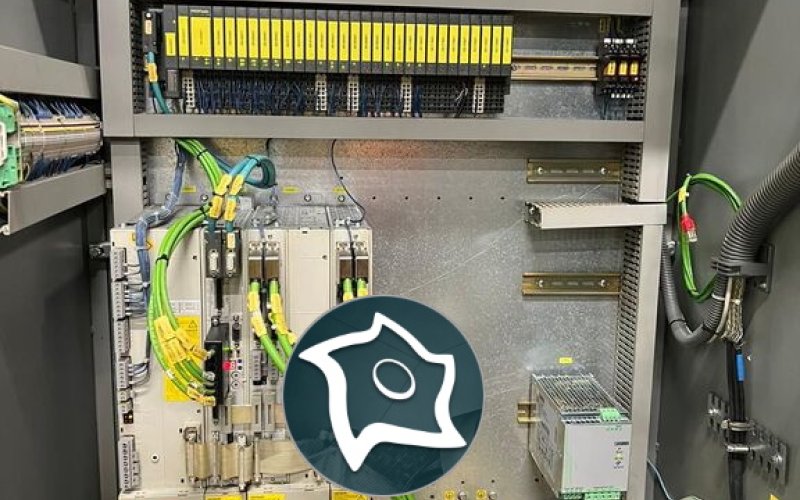 Вертикально-фрезерный станок с ЧПУ Deckel Maho DMC 635 V
