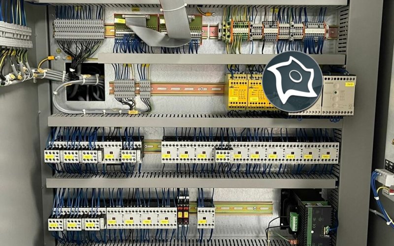 Вертикально-фрезерний верстат з ЧПУ DMG DECKEL MAHO DMU 50 T