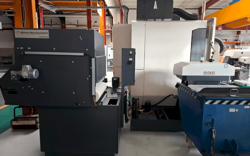 Вертикально-фрезерний верстат з ЧПУ DMG MORI CMX 50 U