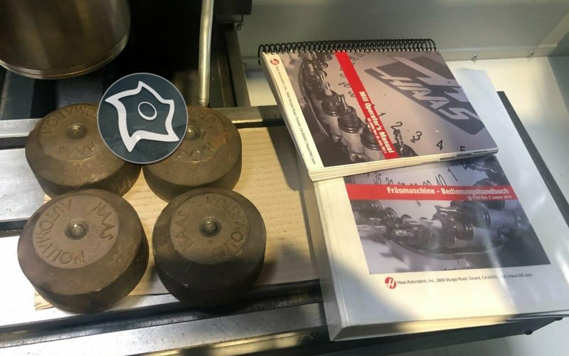 Вертикально-фрезерный станок с ЧПУ HAAS TM 1