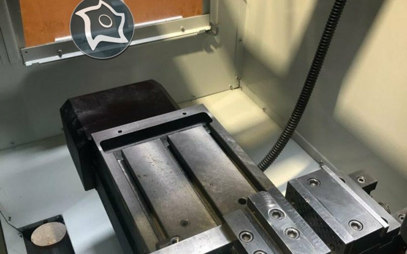 Вертикально-фрезерний верстат з ЧПУ HAAS TM 1