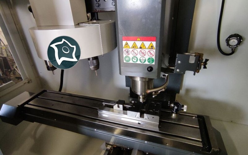 Вертикально-фрезерний верстат з ЧПУ HAAS TM-2