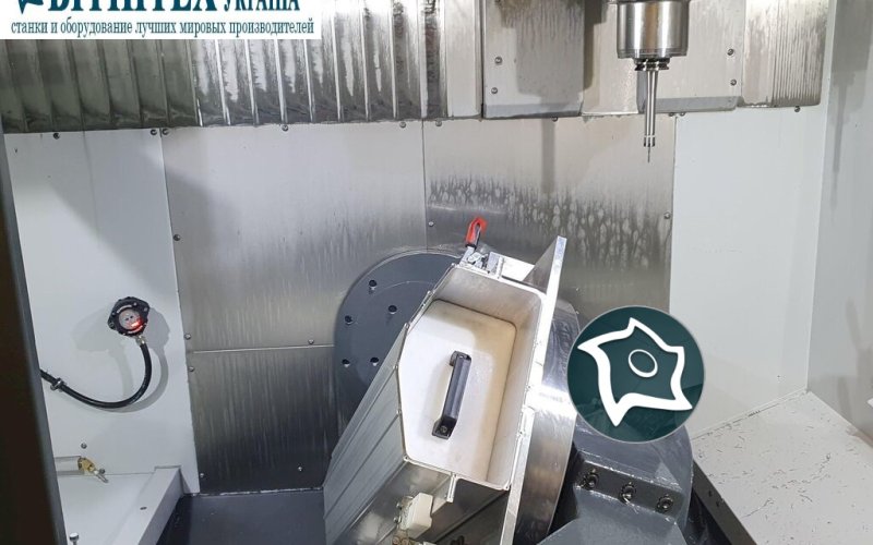 Вертикально-фрезерний верстат з ЧПУ HAAS UMC 1000