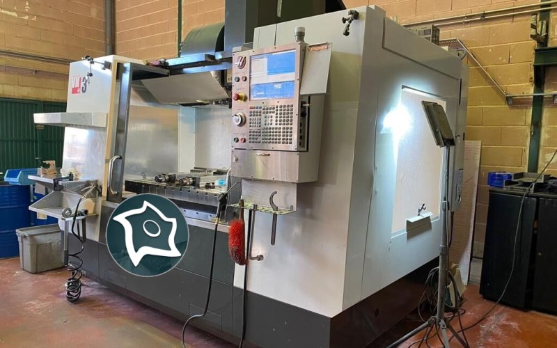 Вертикально-фрезерный станок с ЧПУ HAAS VM-3