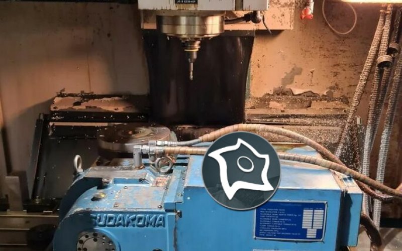 Вертикально-фрезерный станок с ЧПУ MATSUURA MC-800 VF